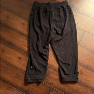 lululemon athletica Black Cropped Pants